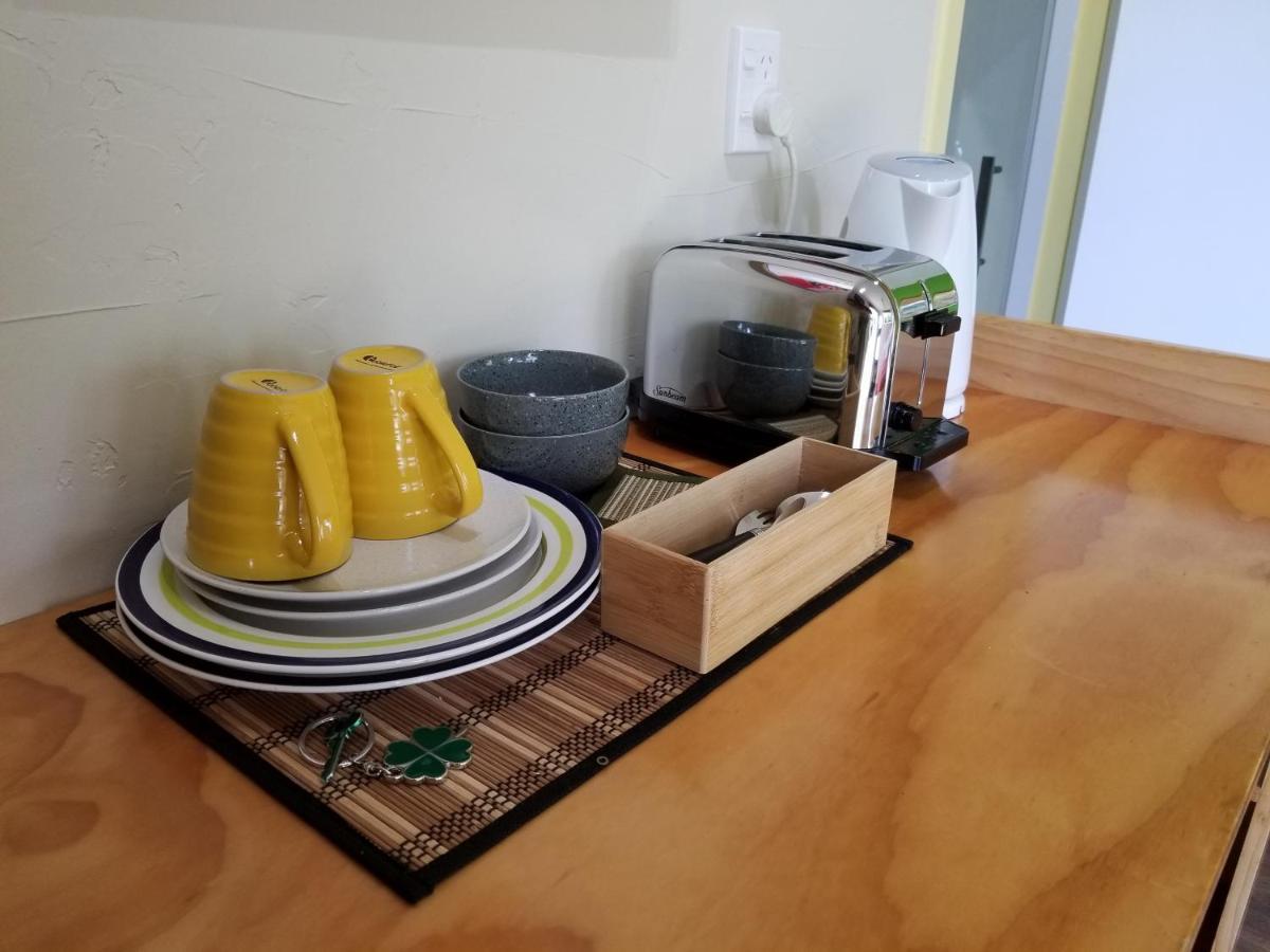 City Central Apartment - Modern, Private & Quiet Invercargill Bagian luar foto